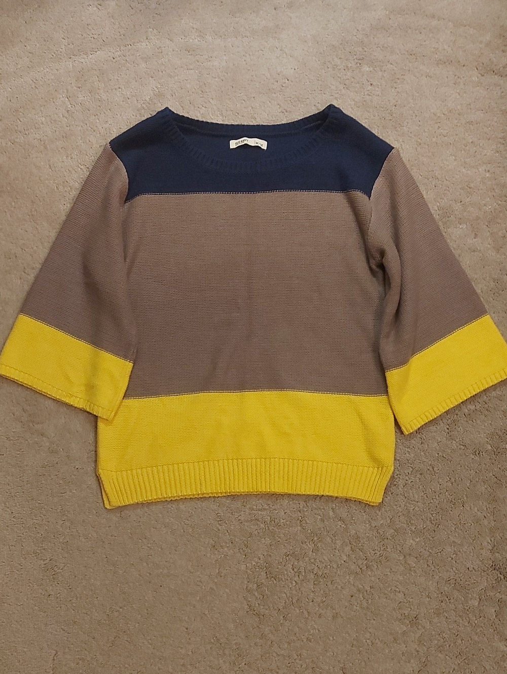 🦋3/$30 Old Navy colorblock crewneck